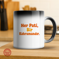 Her Pati, Bir Kahramandır Sihirli Kupa Bardak